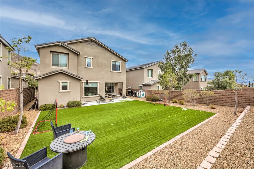 2592 Iron Crest, Las Vegas, NV 89138