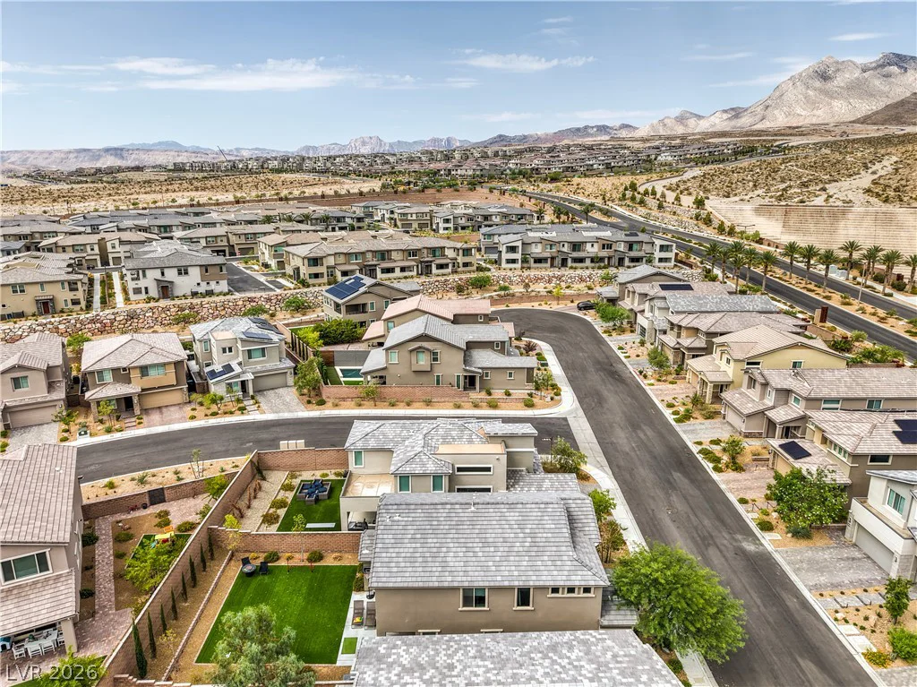 2592 Iron Crest, Las Vegas, NV 89138