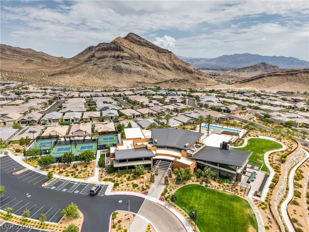 2592 Iron Crest, Las Vegas, NV 89138