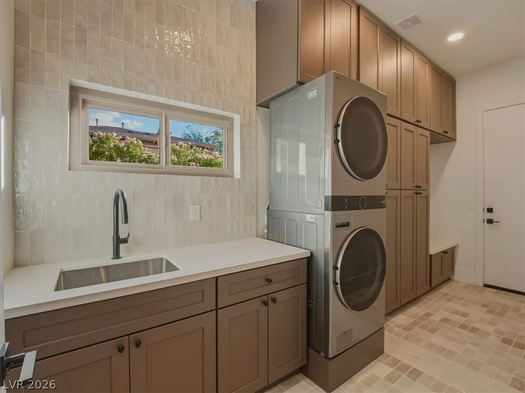 4 El Macero, Henderson, NV 89052