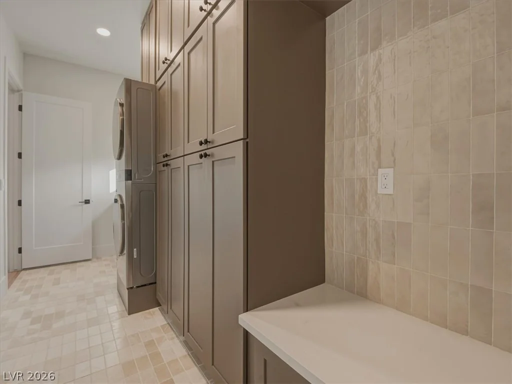 4 El Macero, Henderson, NV 89052