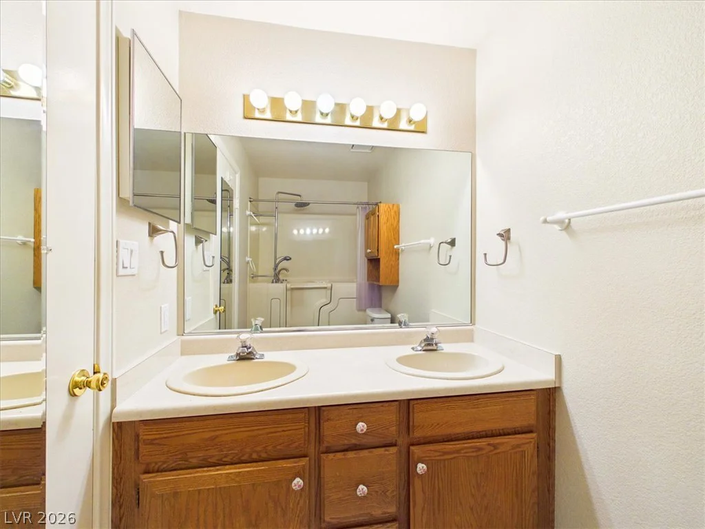 881 Calvada, Pahrump, NV 89048