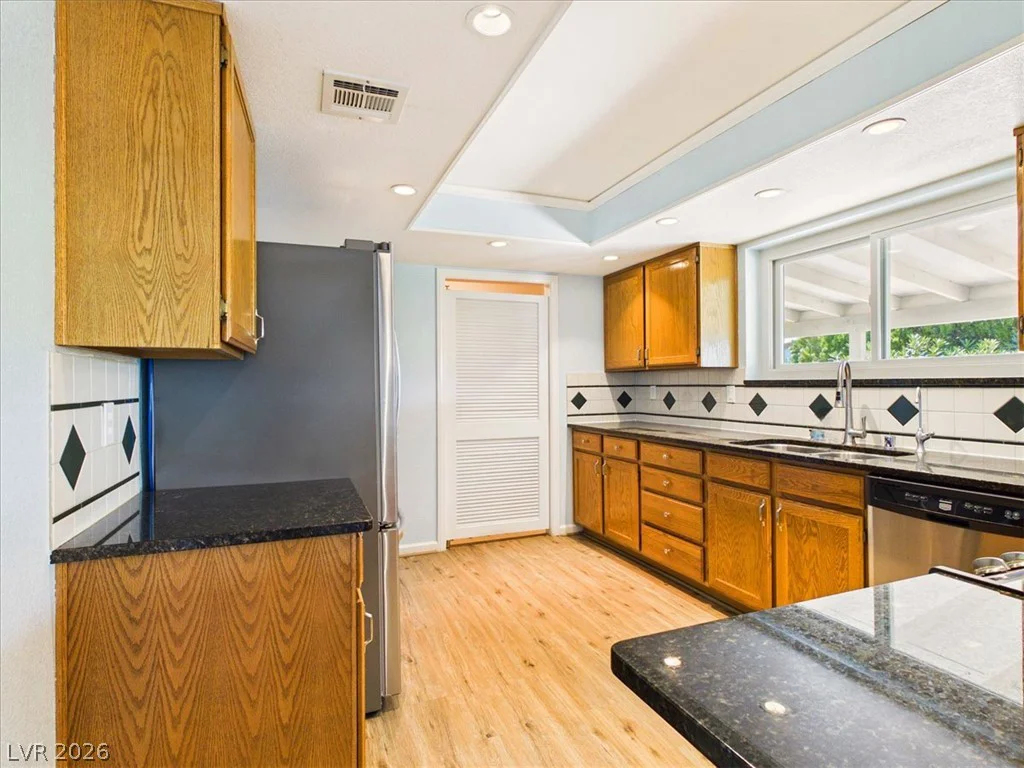881 Calvada, Pahrump, NV 89048