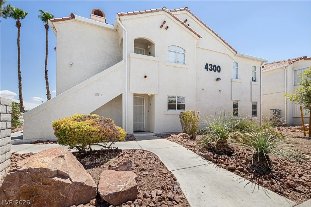 4300 Lake Mead, Las Vegas, NV 89108