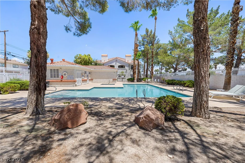 4300 Lake Mead, Las Vegas, NV 89108