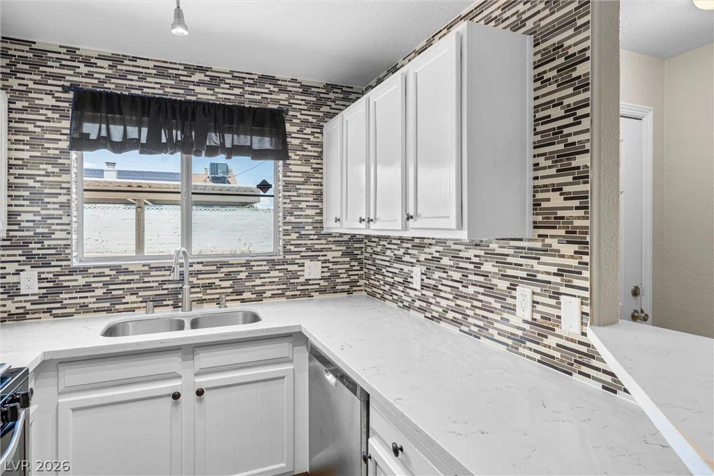 4300 Lake Mead, Las Vegas, NV 89108
