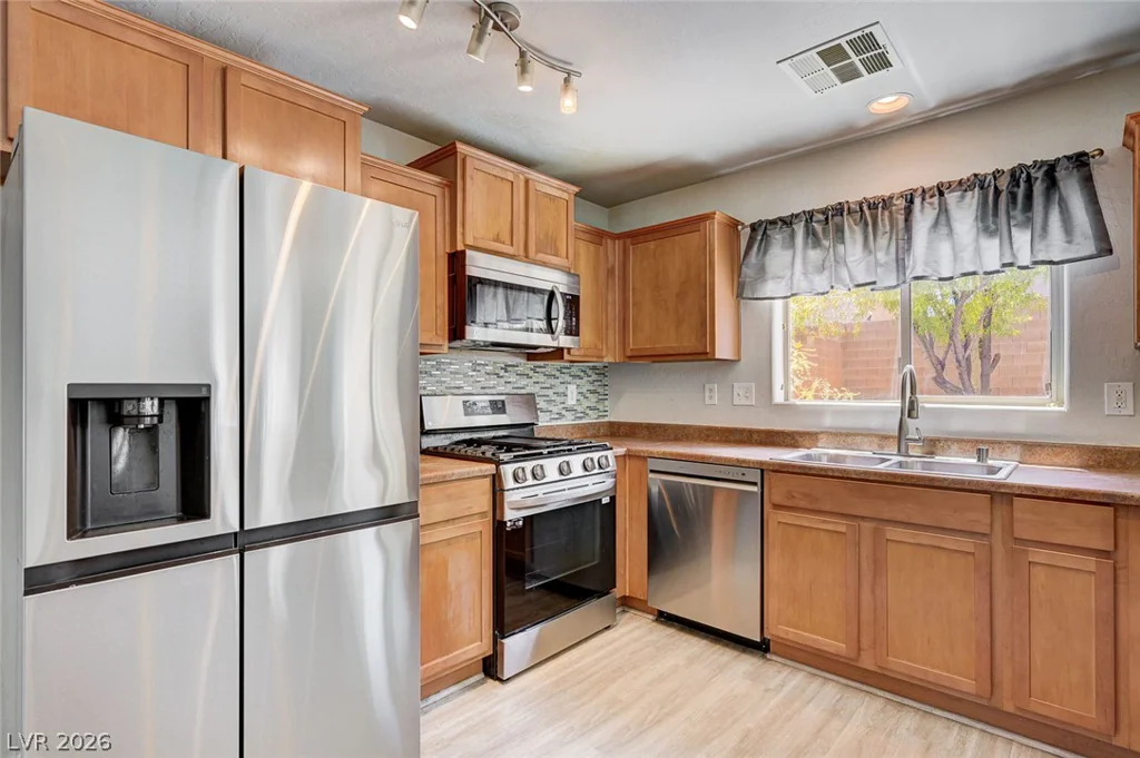 9139 Mackanos, Las Vegas, NV 89148