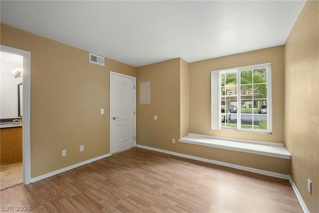 3145 Flamingo, Las Vegas, NV 89121