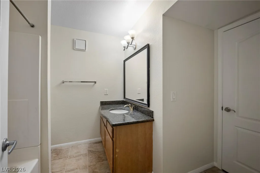 3145 Flamingo, Las Vegas, NV 89121