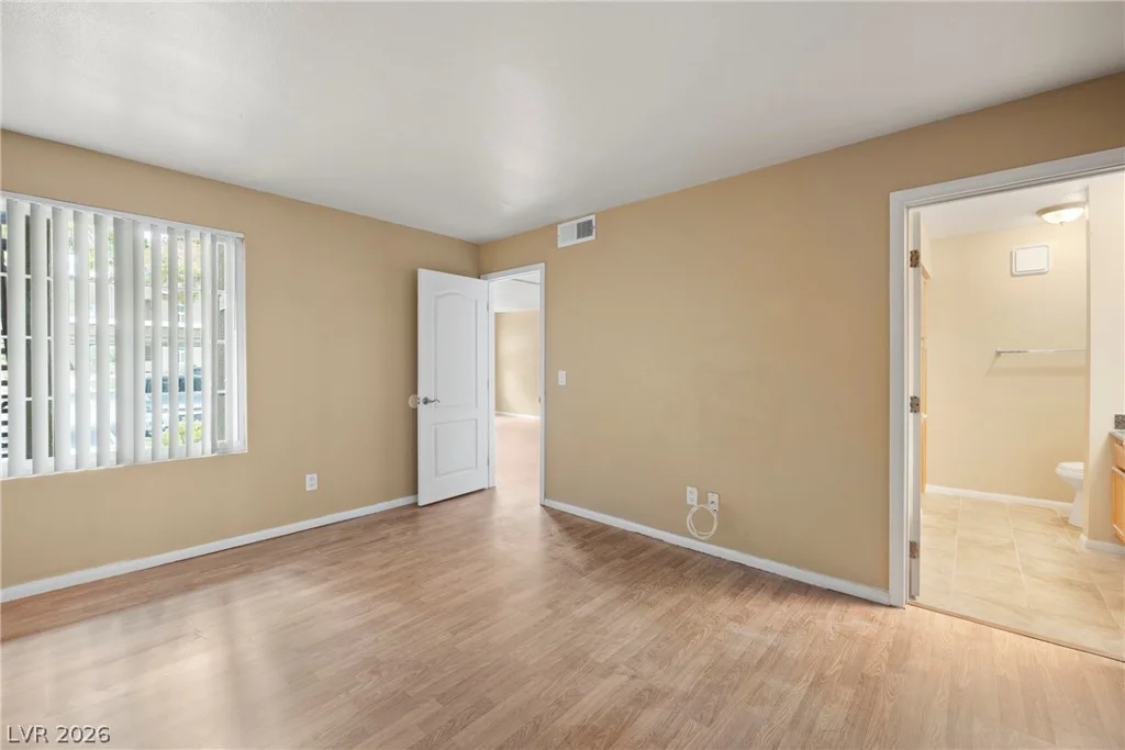 3145 Flamingo, Las Vegas, NV 89121