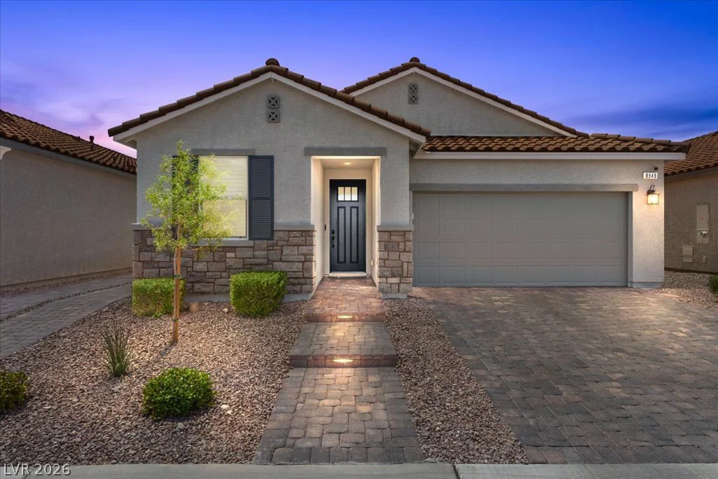 8949 Lucky Crest, Las Vegas, NV 89113