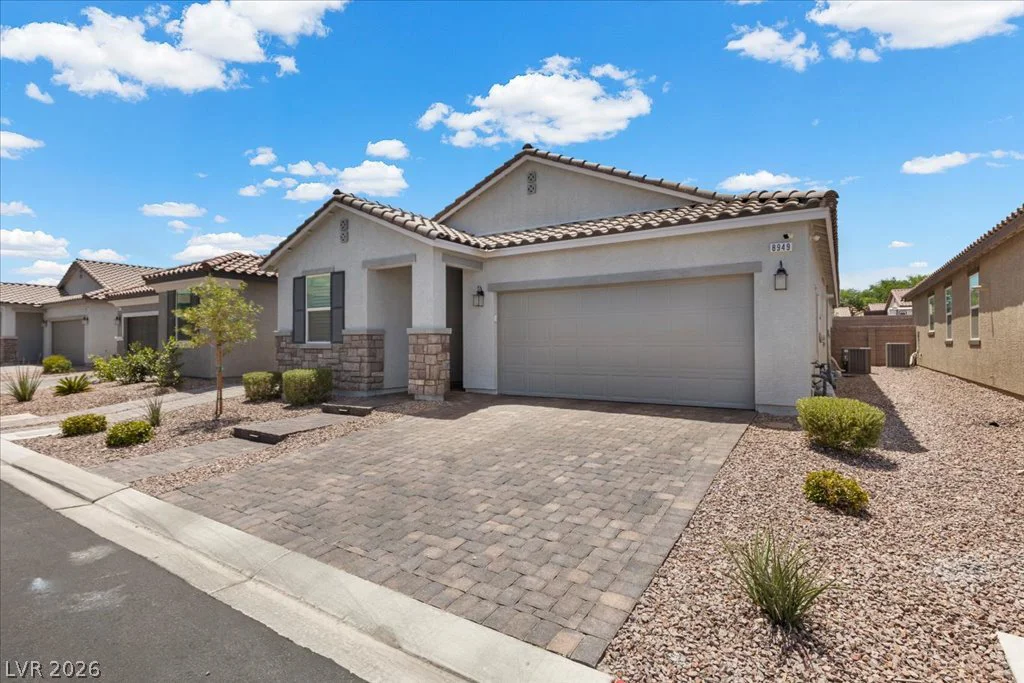 8949 Lucky Crest, Las Vegas, NV 89113