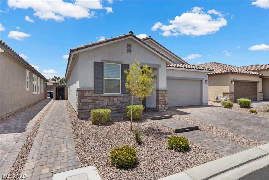 8949 Lucky Crest, Las Vegas, NV 89113