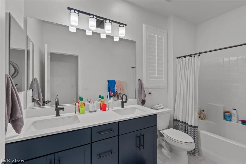 8949 Lucky Crest, Las Vegas, NV 89113
