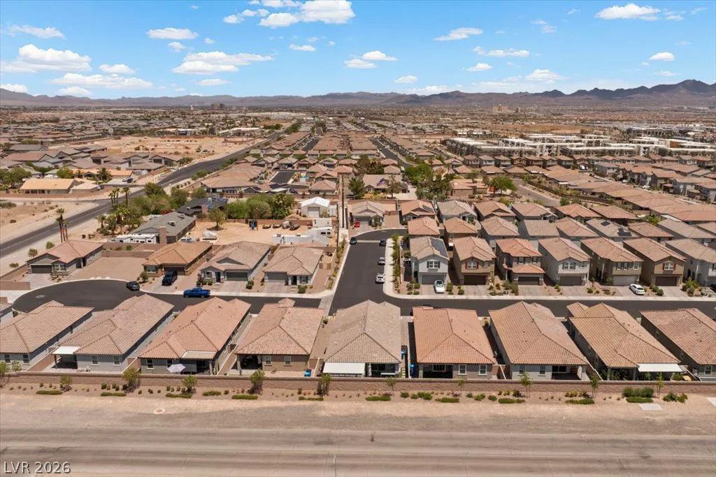 8949 Lucky Crest, Las Vegas, NV 89113