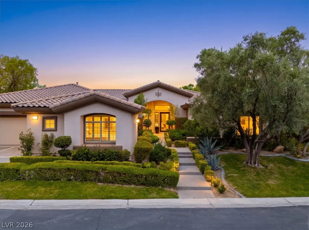 3 Isleworth, Henderson, NV 89052