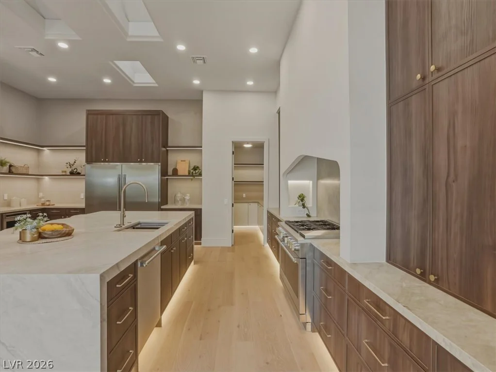 3 Isleworth, Henderson, NV 89052