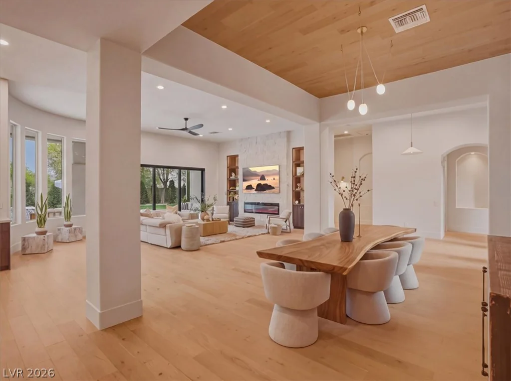 3 Isleworth, Henderson, NV 89052
