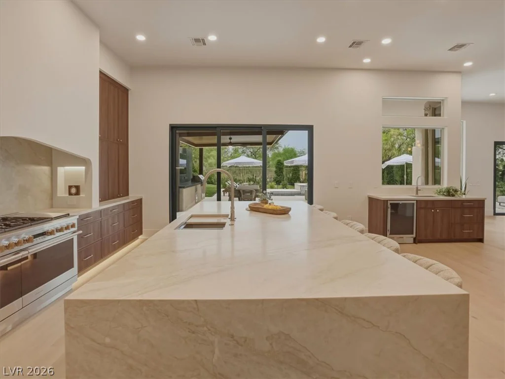 3 Isleworth, Henderson, NV 89052