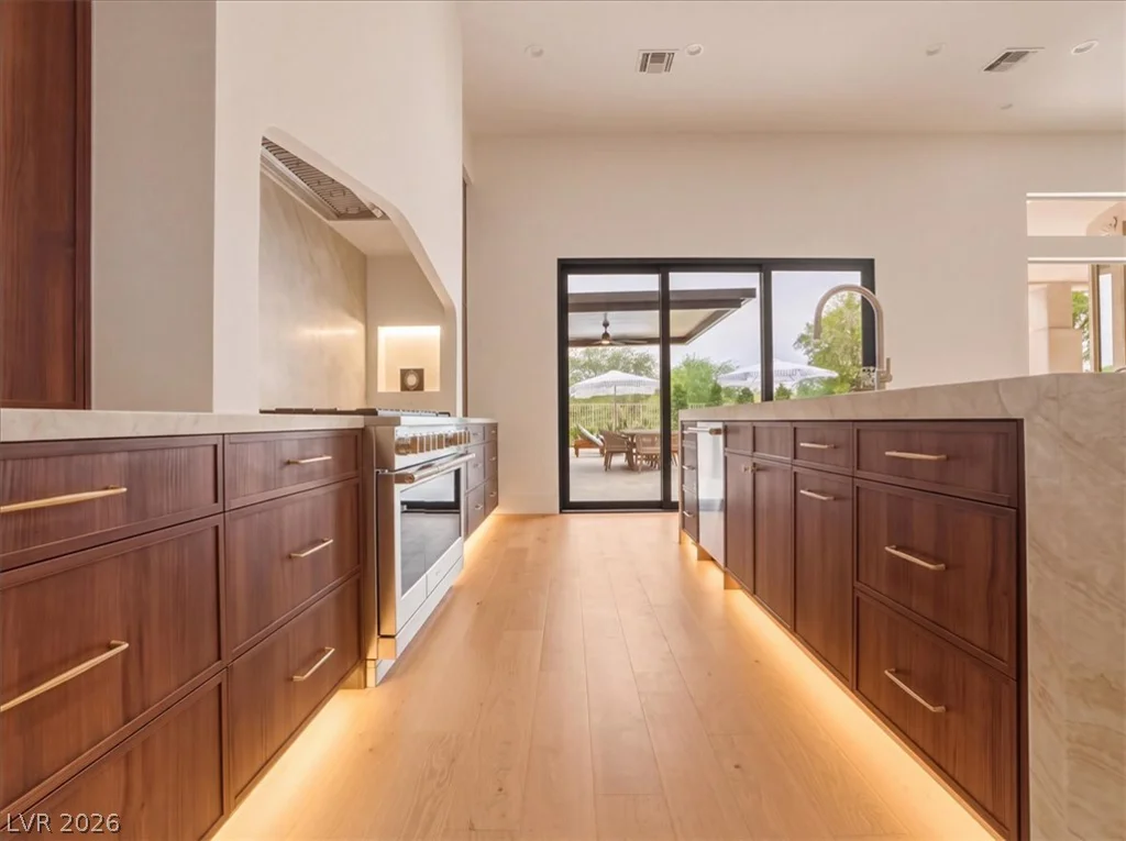 3 Isleworth, Henderson, NV 89052
