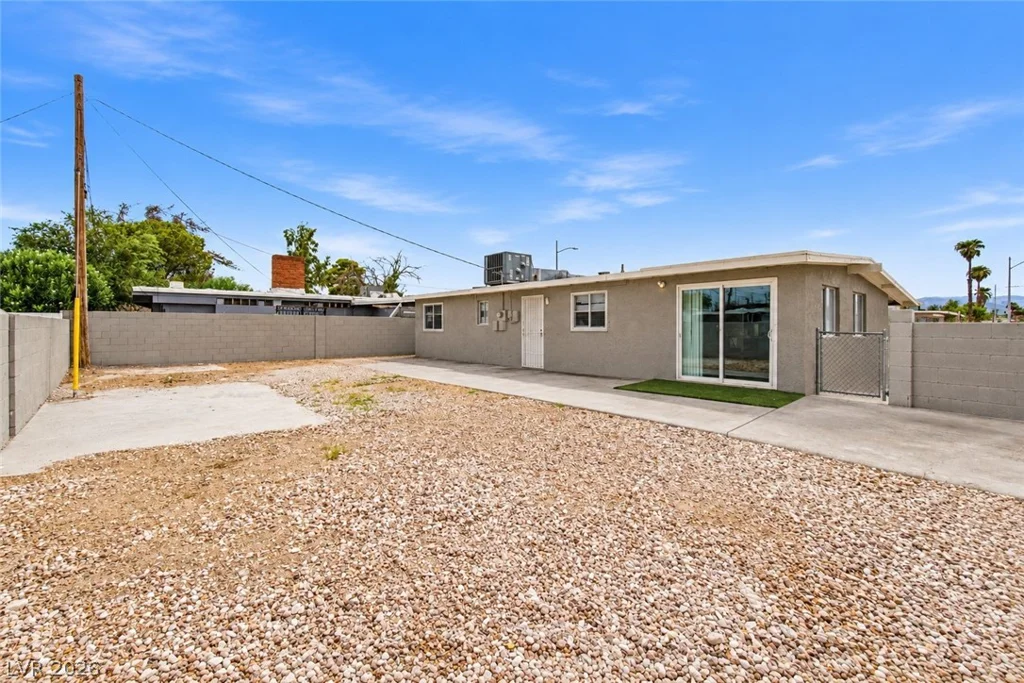 3224 Venus, Las Vegas, NV 89101