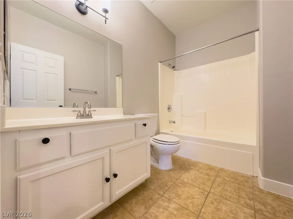 10020 Benjamin Nicholas, Las Vegas, NV 89144