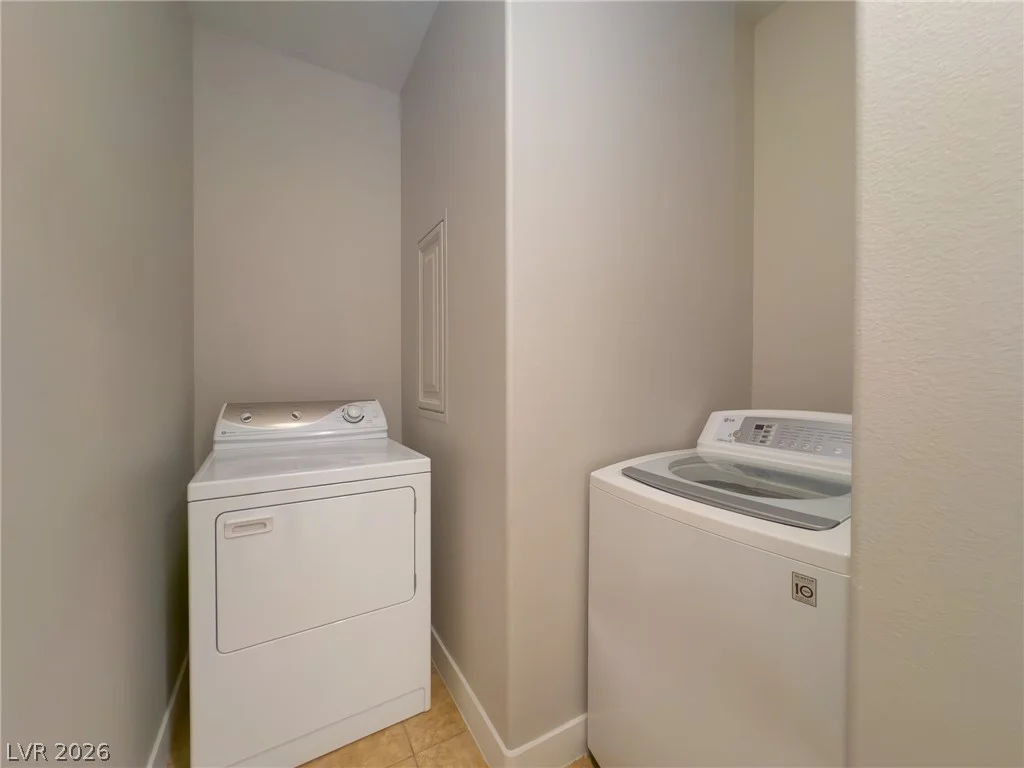 10020 Benjamin Nicholas, Las Vegas, NV 89144