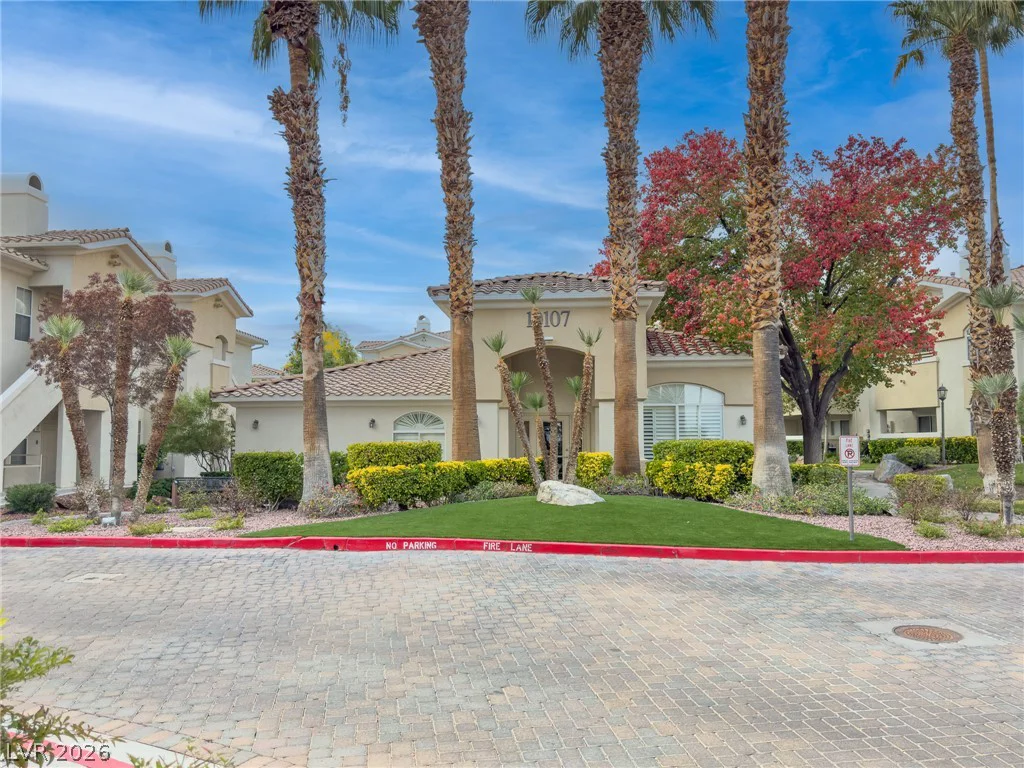 10020 Benjamin Nicholas, Las Vegas, NV 89144