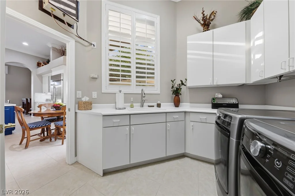 9253 Canyon Mesa, Las Vegas, NV 89144