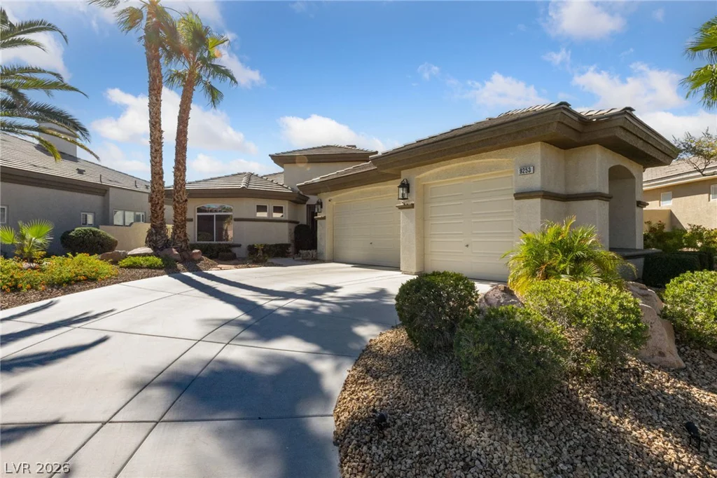 9253 Canyon Mesa, Las Vegas, NV 89144