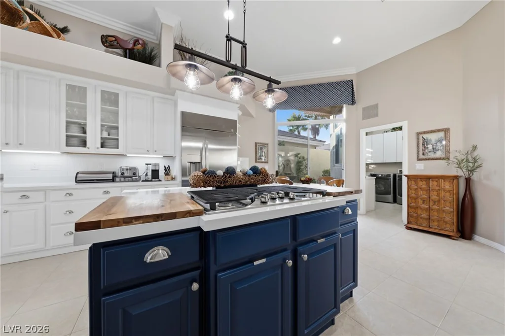 9253 Canyon Mesa, Las Vegas, NV 89144