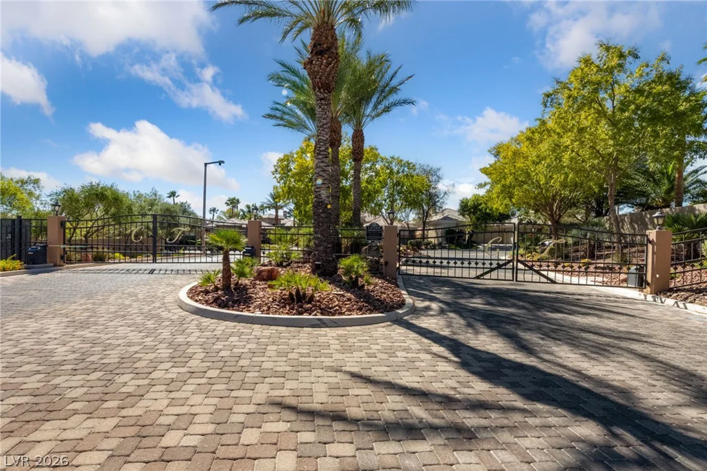 9253 Canyon Mesa, Las Vegas, NV 89144