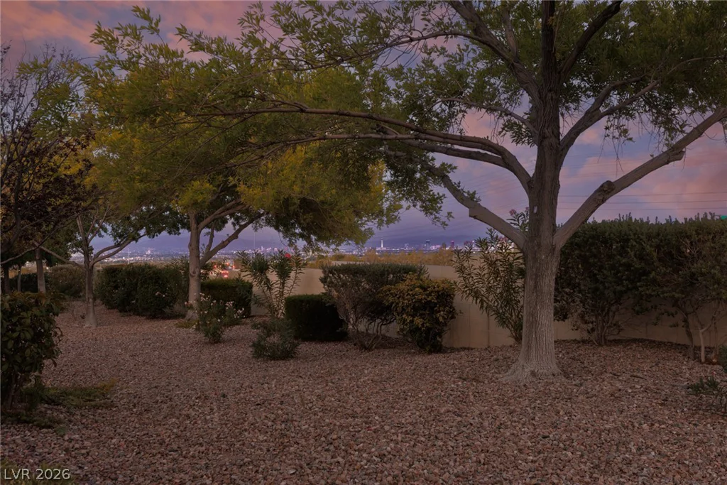10627 Mission Lakes, Las Vegas, NV 89134