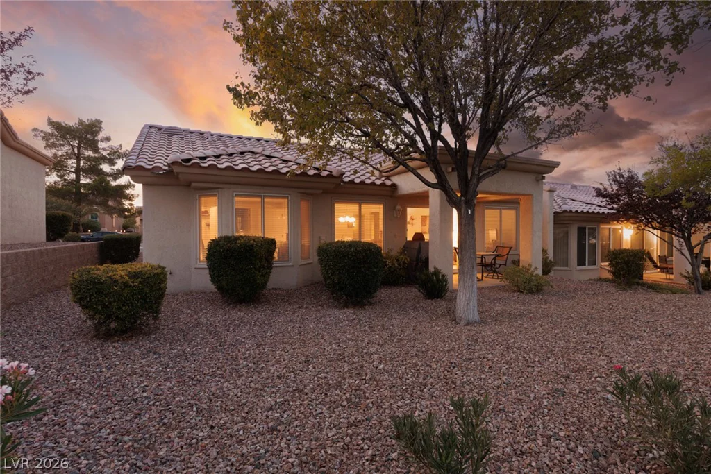 10627 Mission Lakes, Las Vegas, NV 89134