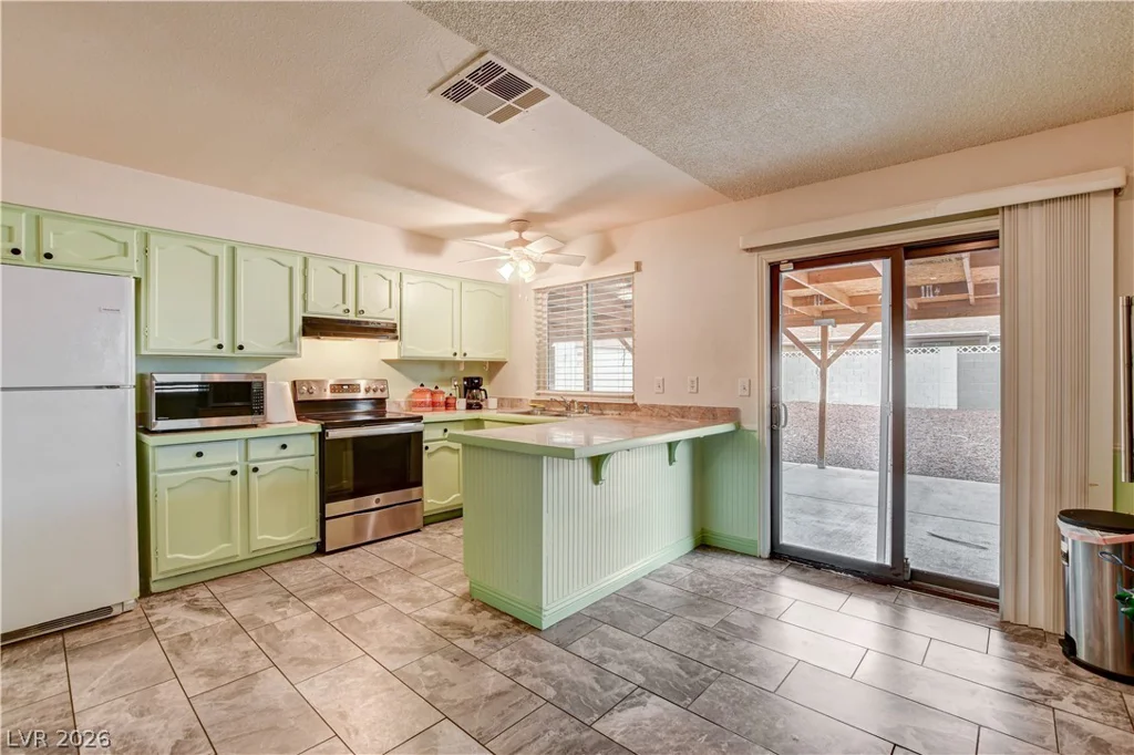 406 Ash, Henderson, NV 89015