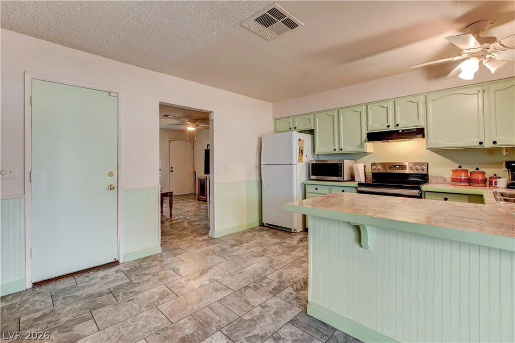 406 Ash, Henderson, NV 89015