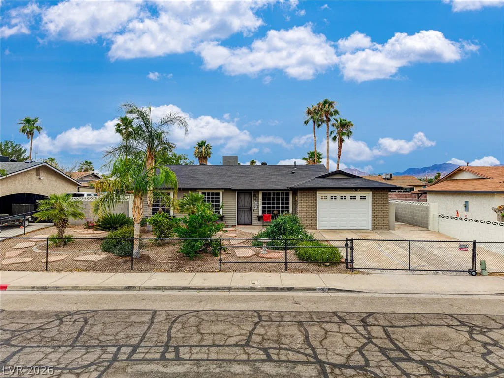 406 Ash, Henderson, NV 89015