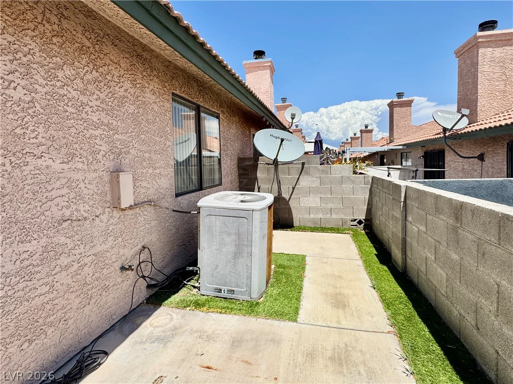 304 Crosswind, Las Vegas, NV 89145