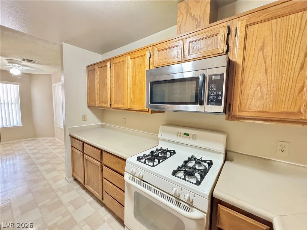 304 Crosswind, Las Vegas, NV 89145
