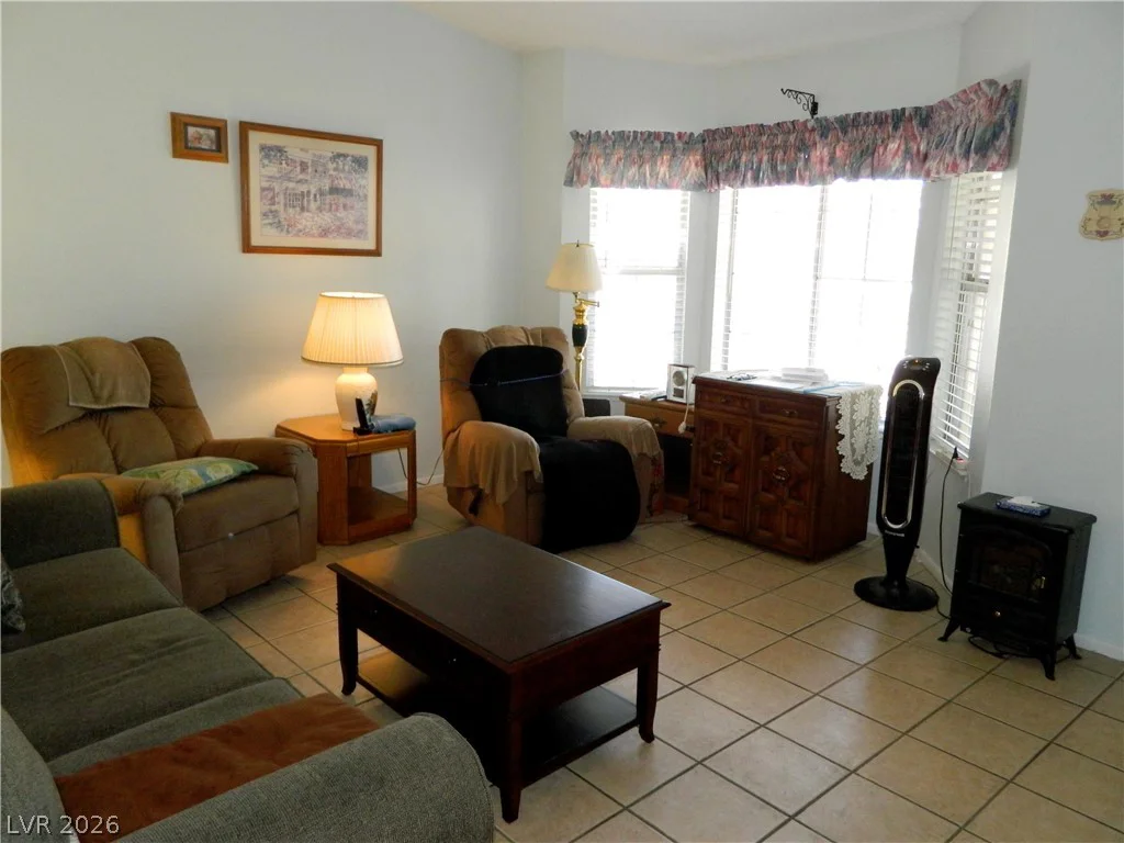 6257 Saginaw, Las Vegas, NV 89108