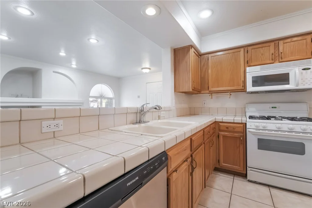 7950 Flamingo, Las Vegas, NV 89147