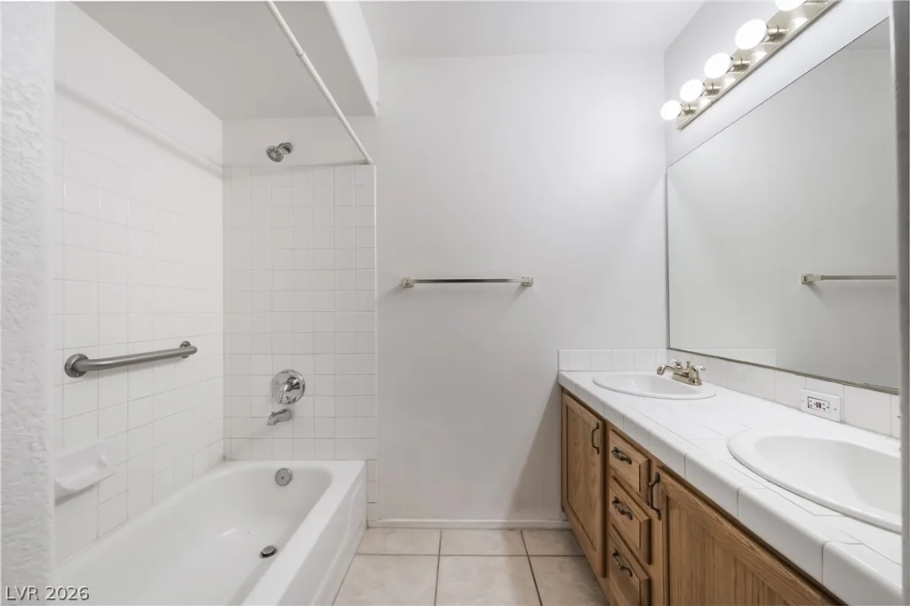 7950 Flamingo, Las Vegas, NV 89147
