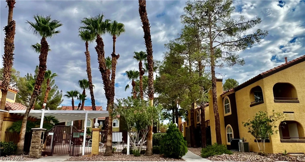 7950 Flamingo, Las Vegas, NV 89147