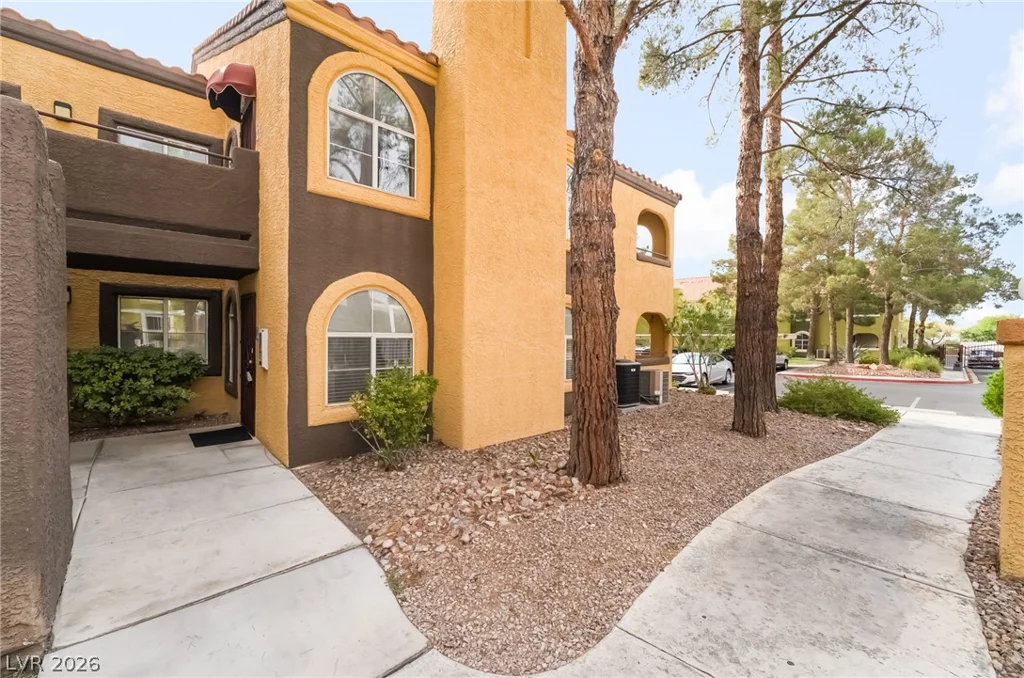 7950 Flamingo, Las Vegas, NV 89147