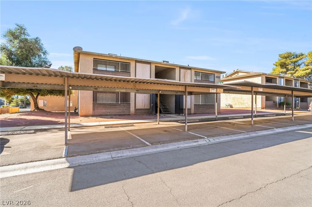 4580 CARRIAGE PARK, Las Vegas, NV 89121