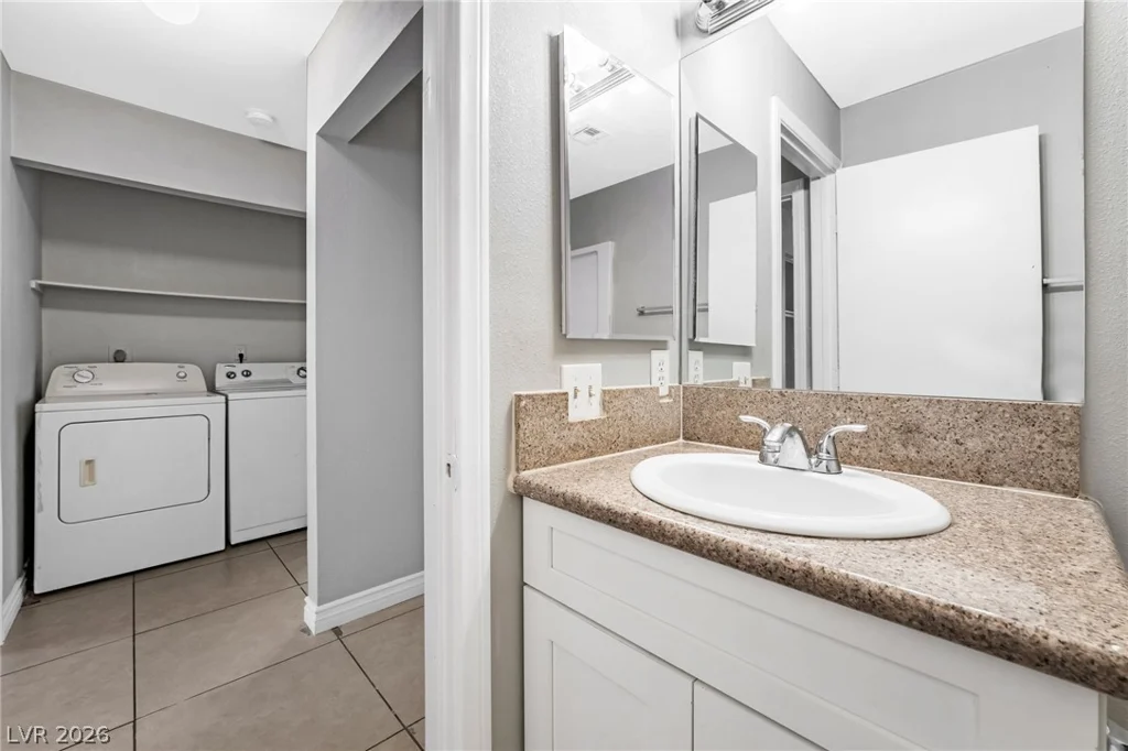 4580 CARRIAGE PARK, Las Vegas, NV 89121