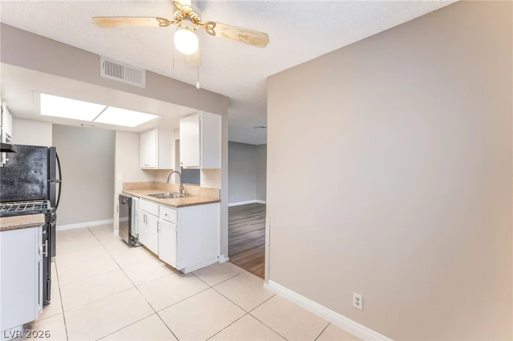 4580 CARRIAGE PARK, Las Vegas, NV 89121