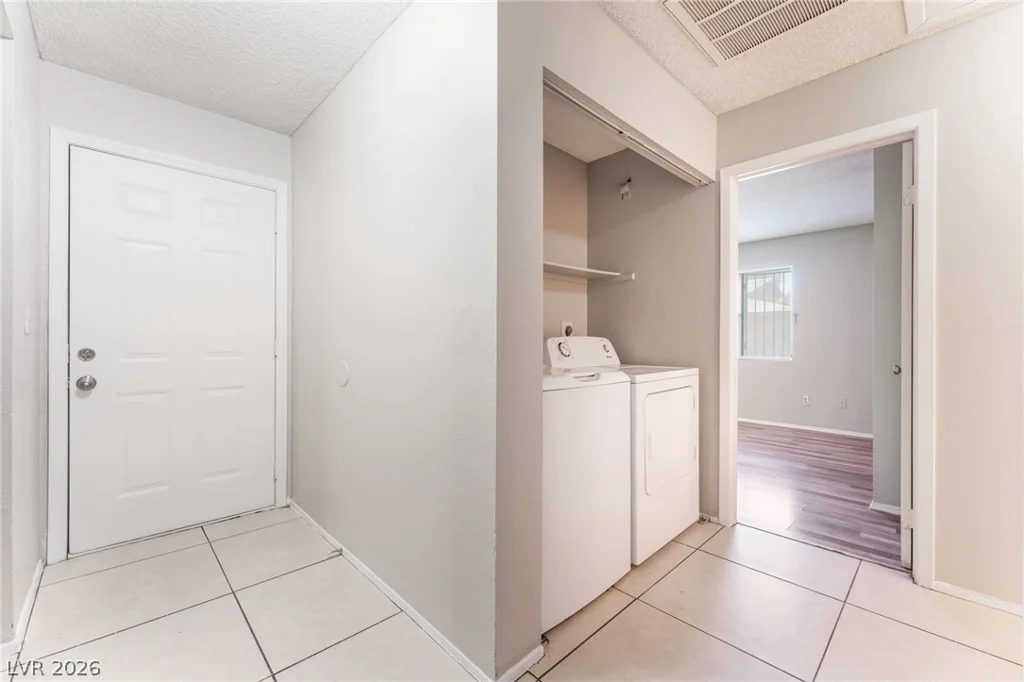 4580 CARRIAGE PARK, Las Vegas, NV 89121