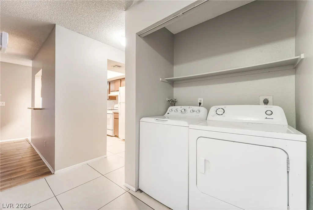 4580 CARRIAGE PARK, Las Vegas, NV 89121