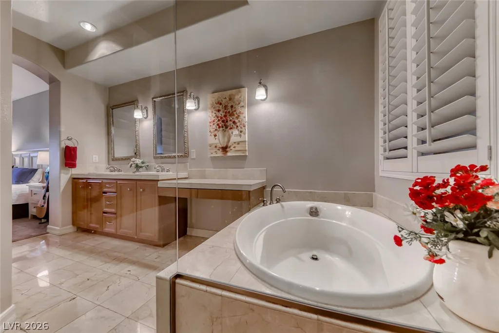 20 Via Mantova, Henderson, NV 89011